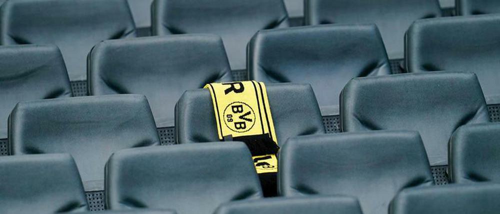 Leere Sitze im Dortmunder Stadion. Und das ausgerechnet im Spiel gegen Schalke.