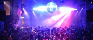 Das Schwuz ist der größte queere Club in Berlin.