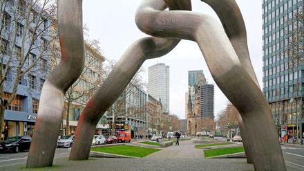 Die Tauentzienstraße ist eine der führenden Einkaufsgegenden Berlins. Funktioniert sie auch ohne Autoverkehr?