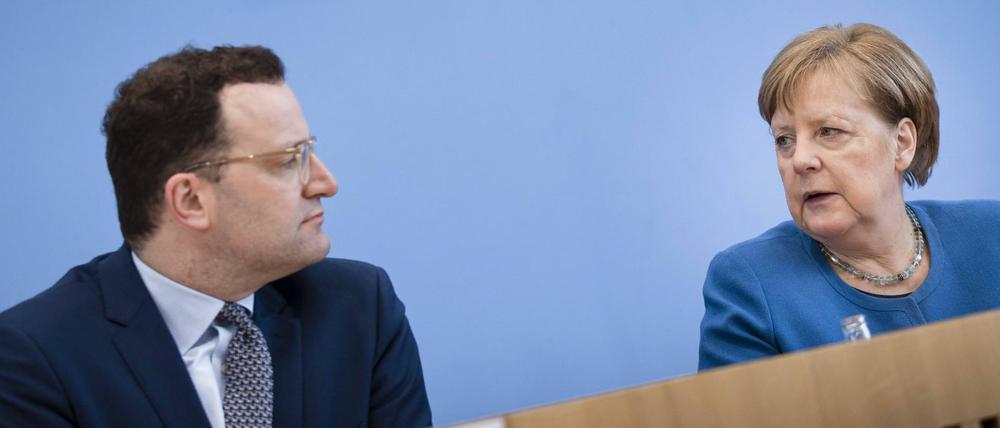 Wer ist zuständig? Bundeskanzlerin Angela Merkel und Bundesgesundheitsminister Jens Spahn haben den Hut auf.