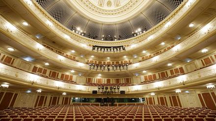 Auch in der Staatsoper Unter den Linden bleiben die Ränge wegen des Coronavirus leer.