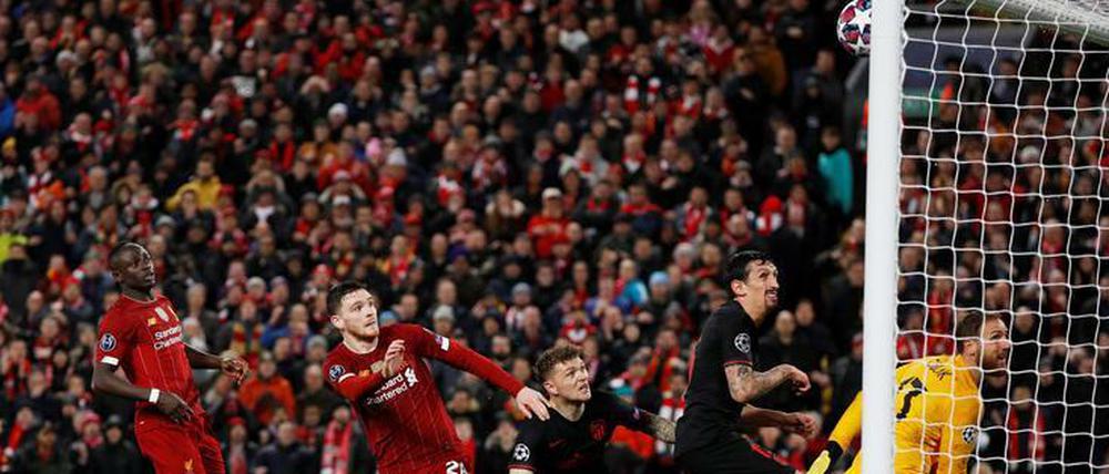 Hochspannung in Liverpool. Und bis hinein in die Verlängerung sprach alles für Liverpool.