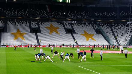 Italienische Verhältnisse wie hier beim Spiel Juventus Turin gegen Inter Mailand drohen nun auch in der Bundesliga.