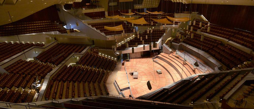 Leeres Haus: Simon Rattle dirigierte am Donnerstag unter Ausschluss der Öffentlichkeit in der Philharmonie.