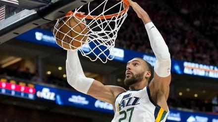 Rudy Gobert von den Utah Jazz hat sich als erster NBA-Spieler mit dem Coronavirus infiziert. 