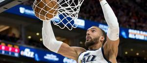 Rudy Gobert von den Utah Jazz hat sich als erster NBA-Spieler mit dem Coronavirus infiziert. 