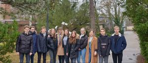 Die Gruppe des Wald-Gymnasiums, die beim Zeitungsprojekt mitgemacht hat: Julian Draenkow, Gregor Radtke, Jannis Stöwer, Fiona Christmann, Vivien Meggyes, Thea Ossenberg, Elisabeth Fenniger, Hannah-Marla Stein, Annie List, Jonas Vlachy, Leo Boberg (v.l.)
