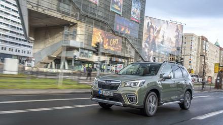 Ab sofort auch ein bisschen elektrisch. Der neue Subaru Forester e-Boxer.