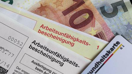 Die oft kritisierte Lohnfortzahlung vom ersten Krankentag an, bewährt sich gerade.