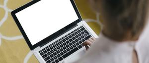 Immerhin die Hälfte der Lehrenden sieht in der Coronakrise auch eine Chance, die digitale Lehre voranzutreiben.