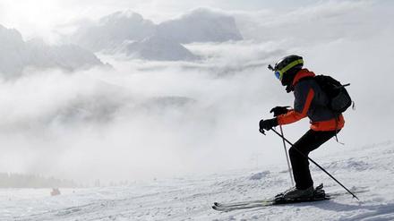 Unwissentlich sorgten viele Skiurlauber für die Verbreitung des Virus.