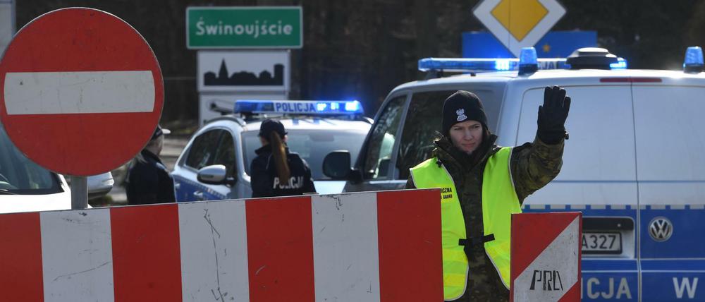 Ausländer dürfen nicht mehr rein: Grenze in Ahlbeck in Mecklenburg-Vorpommern.