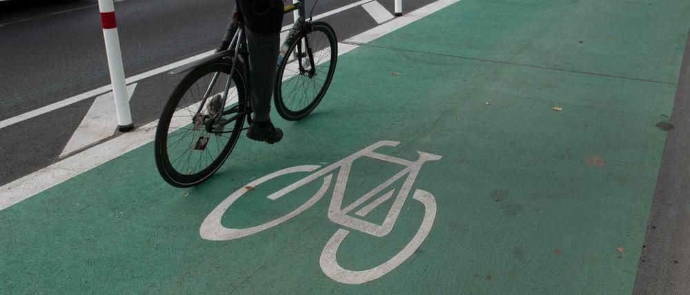 Allein und an der frischen Luft Radfahren - so kann man sich nicht anstecken.