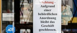 Viele Geschäfte müssen wegen der Ausbreitung des Coronavirus jetzt geschlossen bleiben.