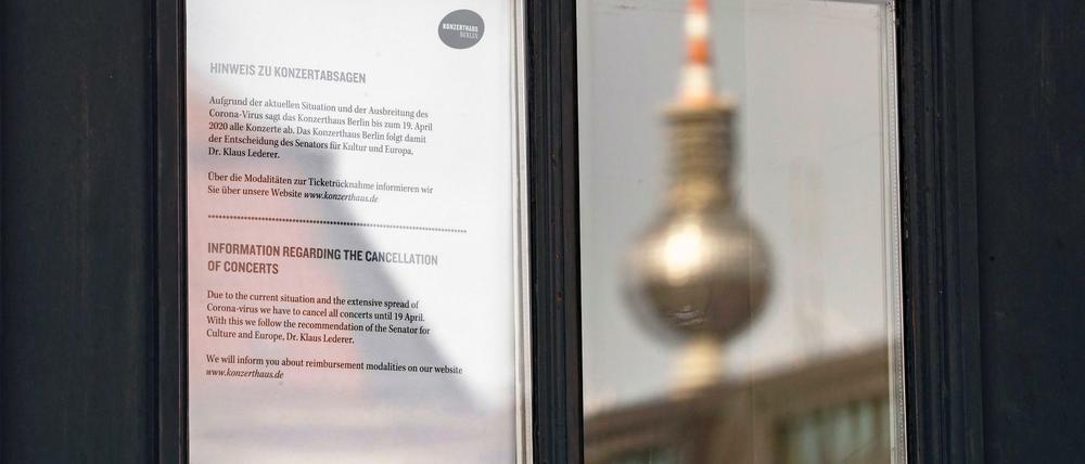 Worries about the coronavirus COVID 19 are growing in the city, after schools, theatres, universities, bars and clubs will close.
