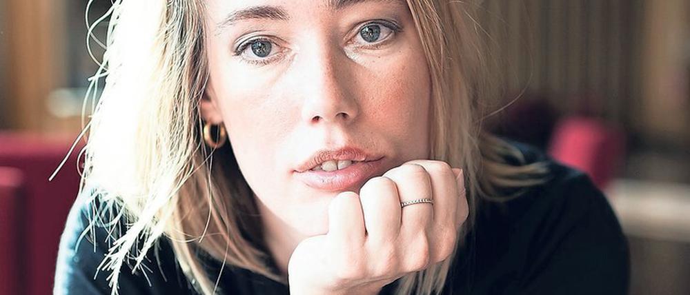 Aus Vorsicht zu Hause. Laura Gehlhaar lebt mit einer chronischen Muskelerkrankung.