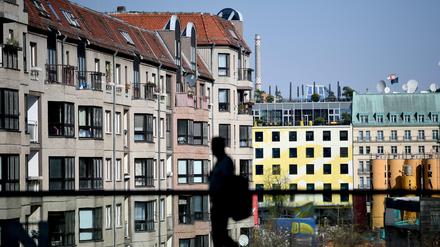 Berlin. Das Coronavirus soll die Stadt Finanzexperten zufolge mehrere Millionen pro Monat kosten.