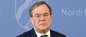 Ministerpräsident Armin Laschet bei einem Statement zur aktuellen Lage in Nordrhein-Westfalen in Bezug auf das Coronavirus in der Staatskanzlei.