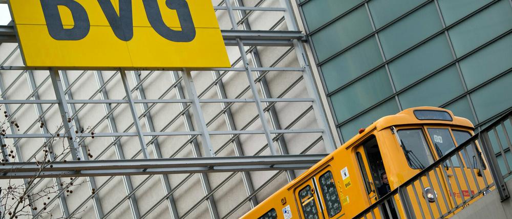 Eine U-Bahn der BVG in Berlin.