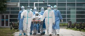 Medizinisches Personal wird gebraucht in der Coronakrise - nicht nur wie hier in China.