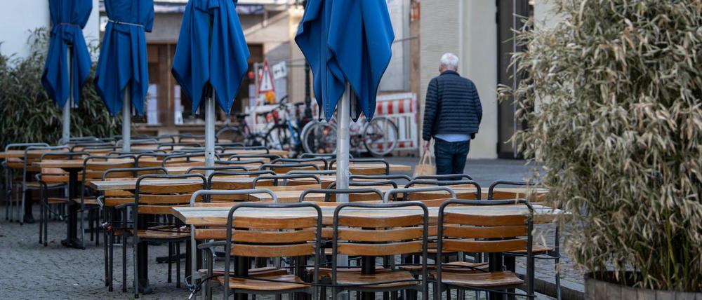 Betreten verboten - außer in Ausnahmefällen: Freiburg erlässt wegen der Corona-Pandemie eine Ausgangssperre.