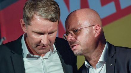 „Flügel“-Frontleute: Björn Höcke (l), Vorsitzender der AfD in Thüringen und Andreas Kalbitz, Landesvorsitzender der AfD in Brandenburg.