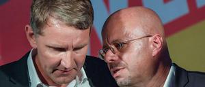 „Flügel“-Frontleute: Björn Höcke (l), Vorsitzender der AfD in Thüringen und Andreas Kalbitz, Landesvorsitzender der AfD in Brandenburg.