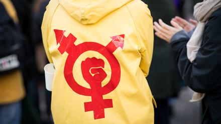 Wenn das Private politisch ist: Eine Beziehung ohne Feminismus ist eine Beziehung von gestern, findet unsere Autorin.