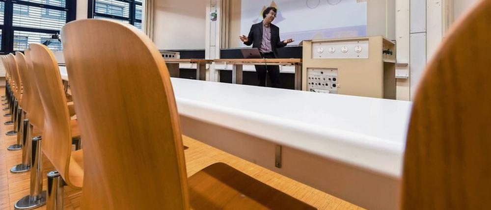 So könnte es gehen. Aufzeichnung einer Vorlesung an der Ecole Polytechnique in Lausanne.