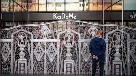 Viele Geschäfte bleiben geschlossen - so auch das KaDeWe.