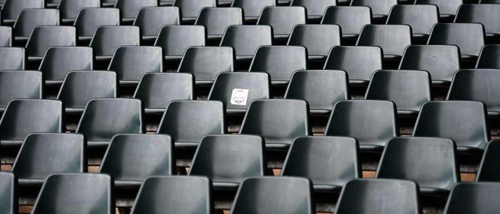 Leere Stadien. Und das noch eine ganze Weile länger in der Bundesliga.