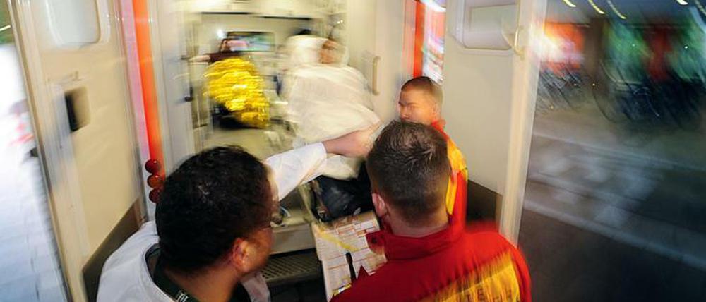 Erfolgreiche Katastrophenschutzübung im Emil-von-Behring-Krankenhaus in Berlin 2019 - nun brauchen alle Kliniken mehr Personal.
