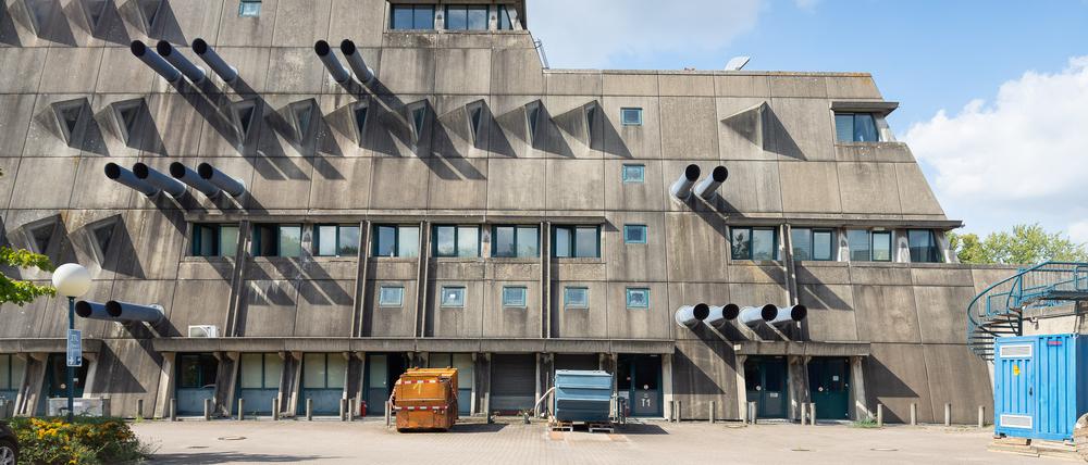 Der „wohl unheimlichste Bau der deutschen Nachkriegsmoderne“: die Tierversuchslaboratorien der Freien Universität.