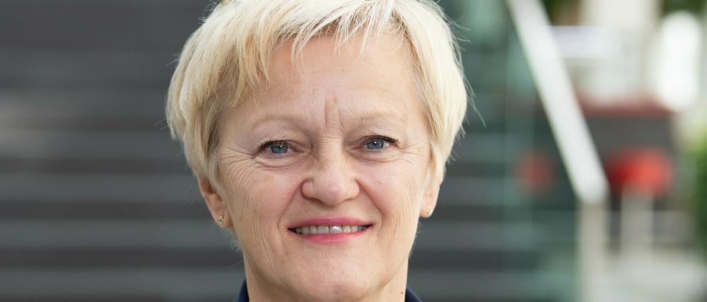 Renate Künast (Bündnis 90/Die Grünen) nach einer Pressekonferenz zur Gründung der HateAid GmbH.
