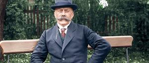 Vollblutbeamter. Adolf Wermuth war nie Mitglied in einer Partei.