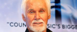 2013 erhielt Kenny Rogers den Willie Nelson Lifetime Achievement.