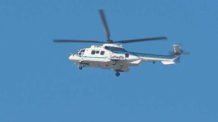 Nicht billig. Eine Stunde mit einem Helikopter kostet 18 000 Euro. Foto: Hohlfeld/Imago