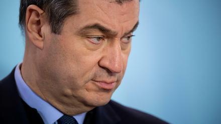 Markus Söder (CSU), Ministerpräsident von Bayern, nimmt nach einer Sitzung des bayerischen Kabinetts an einer Pressekonferenz teil.
