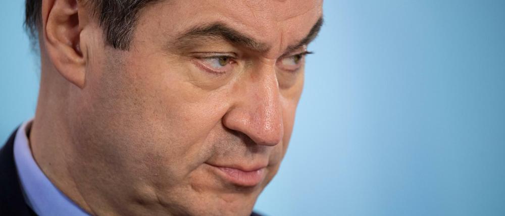 Markus Söder (CSU), Ministerpräsident von Bayern, nimmt nach einer Sitzung des bayerischen Kabinetts an einer Pressekonferenz teil.