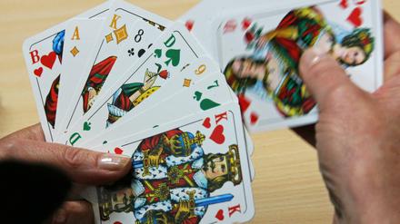 Skat spielen mit der ganzen Familie.