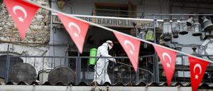 Desinfektion des Großen Basars in Istanbul. 