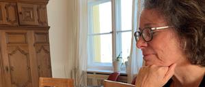 Mit kleinem Schirm: Beatrice Kramm, Geschäftsführerin der Filmproduktionsgesellschaft Polyphon und ehrenamtliche Präsidentin der Industrie- und Handelskammer (IHK) im Homeoffice.