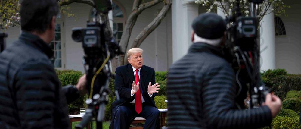 Auch Donald Trump muss seinen Wahlkampf umstellen.