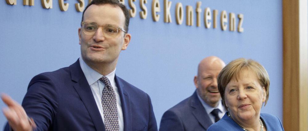 Die Bundeskanzlerin Angela Merkel und Bundesgesundheitsminister Jens Spahn.