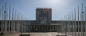Auf dem Gelände der Messe Berlin entsteht in Halle 26 das Corona-Behandlungszentrum Jaffestrasse. 