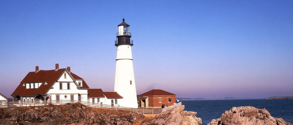Leute, sendet Euch Signale! Der South Portland Head Leuchtturm im amerikanischen Bundesstaat Maine.