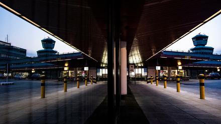 Im Berliner Senat gibt es Überlegungen, den Flughafen Tegel vorübergehend zu schließen.