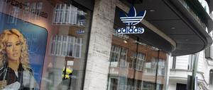Nichts läuft mehr aktuell. Adidas in Berlin.