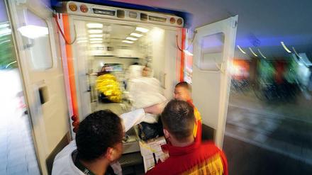 Die Rettungsstellen müssen sich auf den Ernstfall vorbereiten - und zügig mit dem Coronavirus infizierte Patienten isolieren.