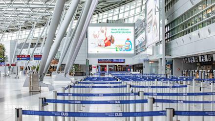 Keiner reist mehr: Die Flughäfen, hier Düsseldorf, sind verwaist. 